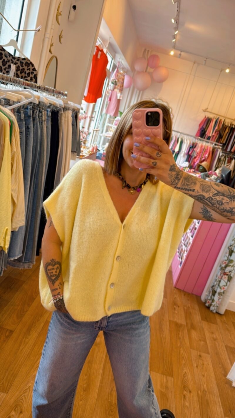 GILET  SANS MANCHE  JAUNE