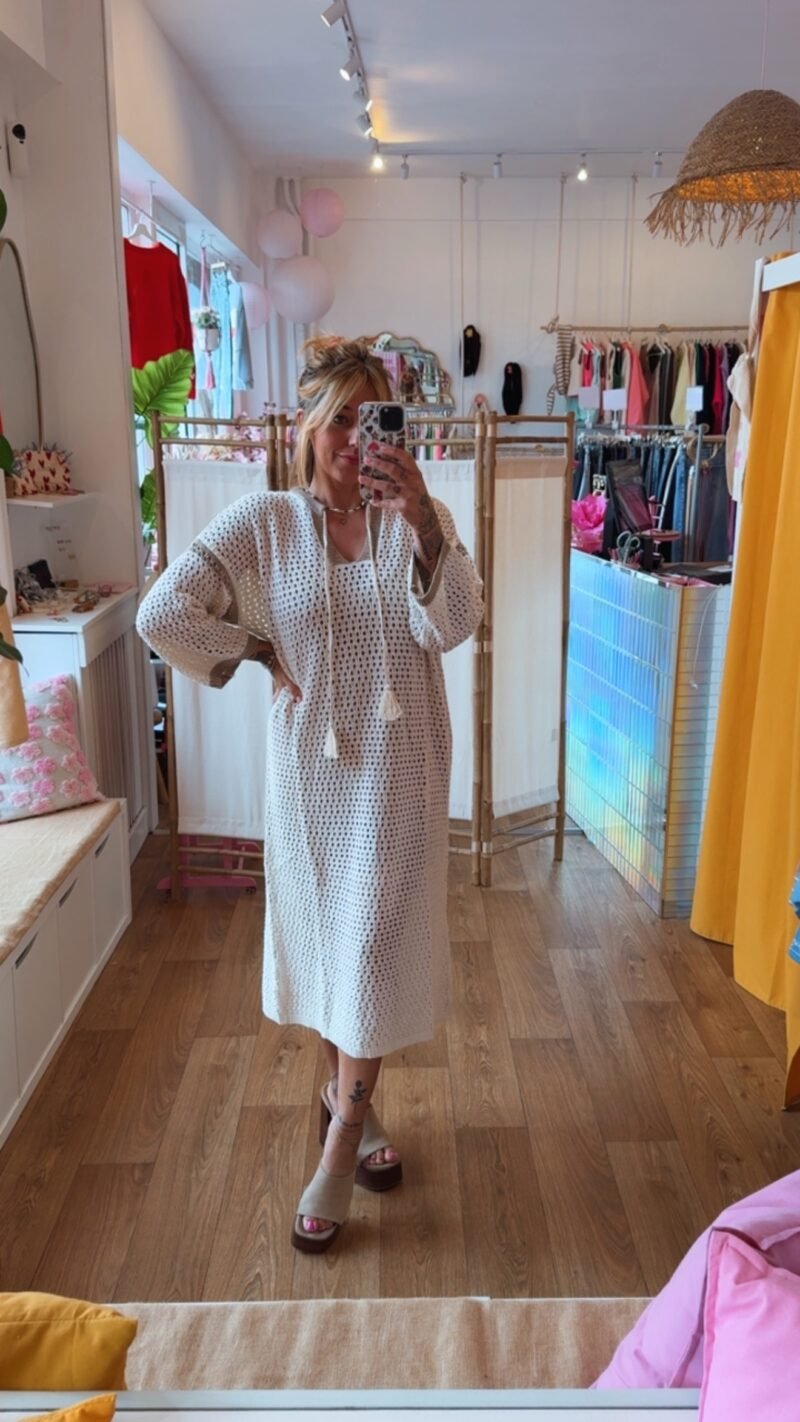 ROBE EN MAILLE ECRU