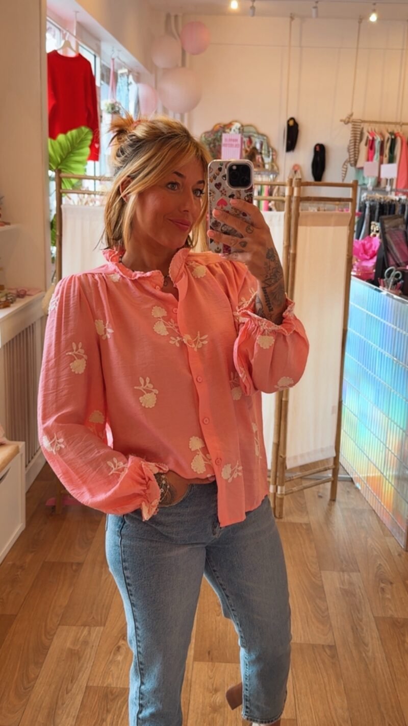 BLOUSE ROSE FLEUR BRODÉ  T  . M