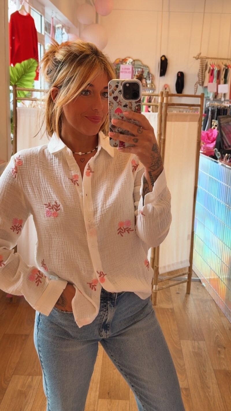 CHEMISE GAZ DE COTON BLANCHE FLEUR ROSE  T  . S