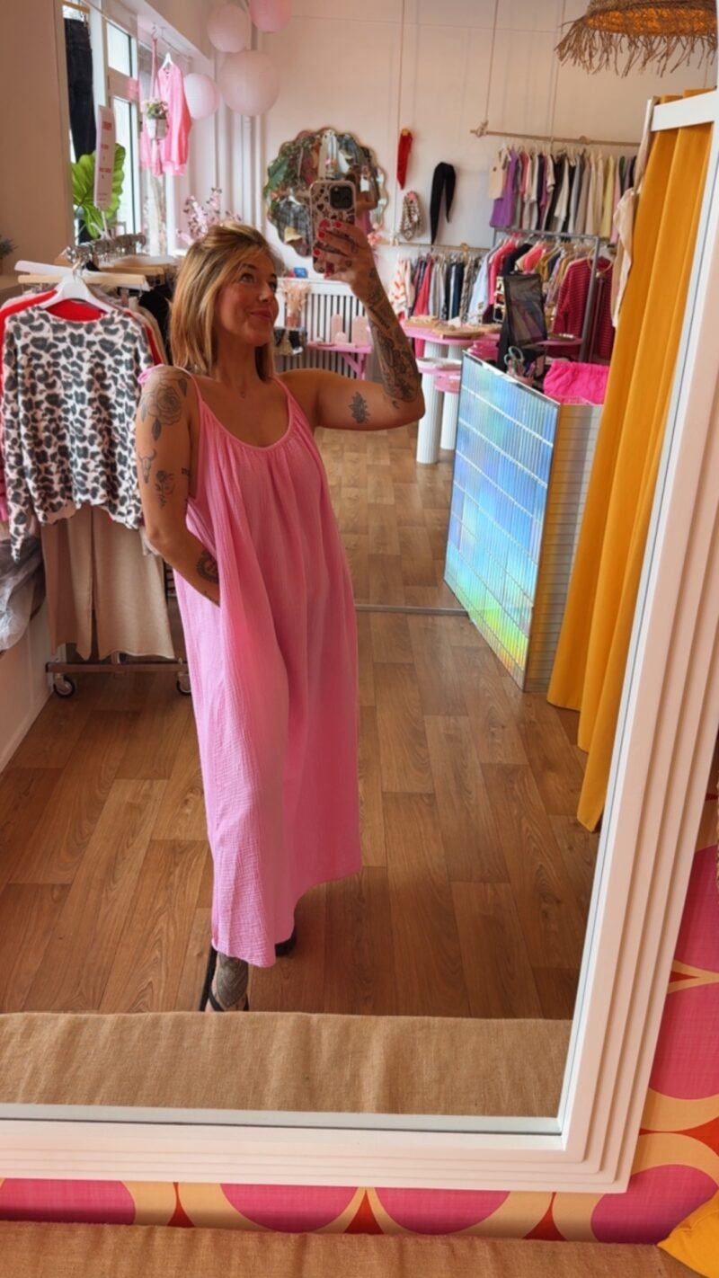 ROBE LONGUE  GAZ DE COTON ROSE BEBE