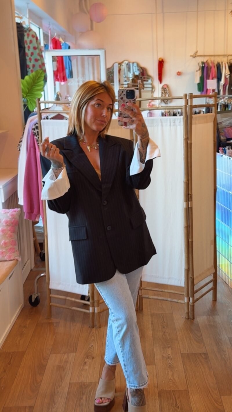 BLAZER  OVERSIZE  NOIR  RAYE  XS/S