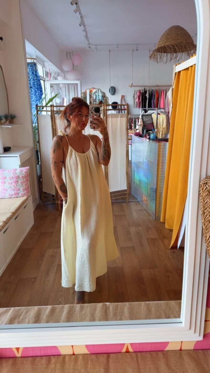 ROBE LONGUE  GAZ DE COTON JAUNE BEURRE
