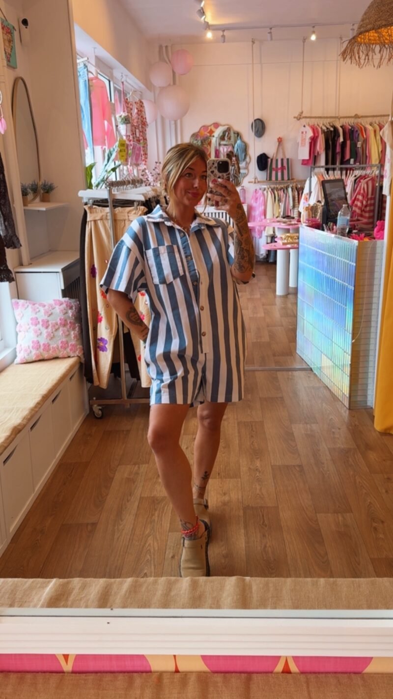 COMBISHORT  RAYE BLEUE    T . M