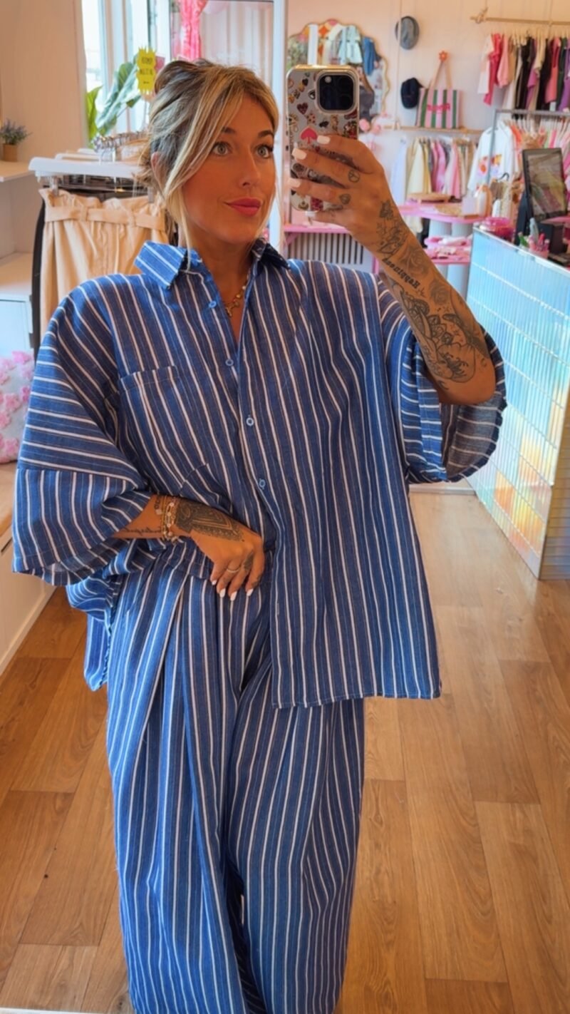 CHEMISE  LARGE LISA   BLEU FONCÉ   T . 2