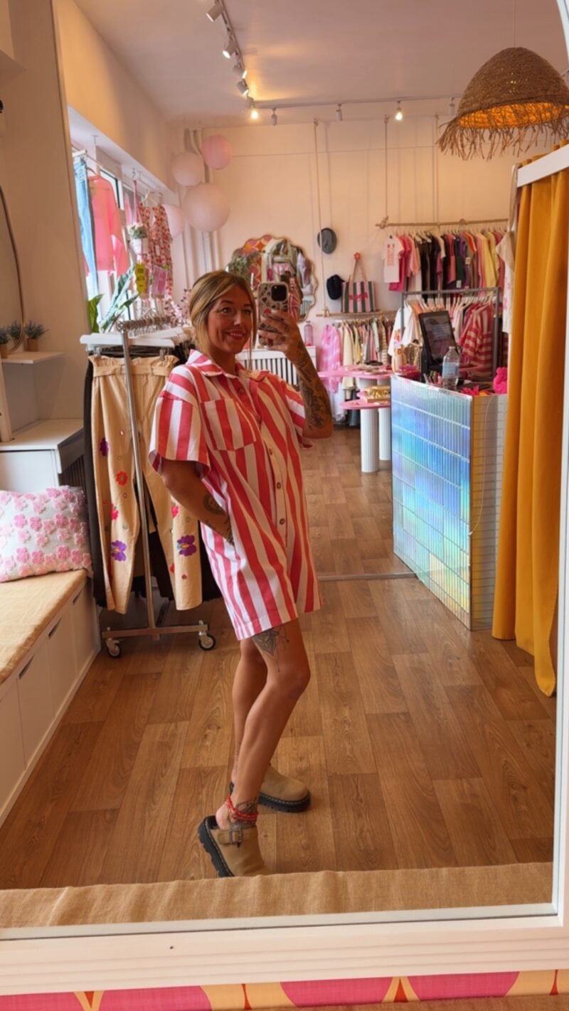 COMBISHORT  RAYE  ROUGE  T . S