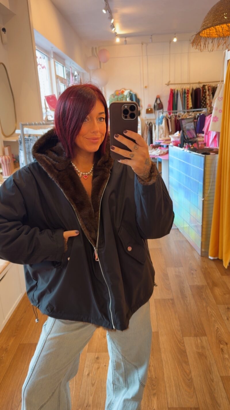 MANTEAU REVERSIBLE NOIR (OUTS BRUN)   T. 2
