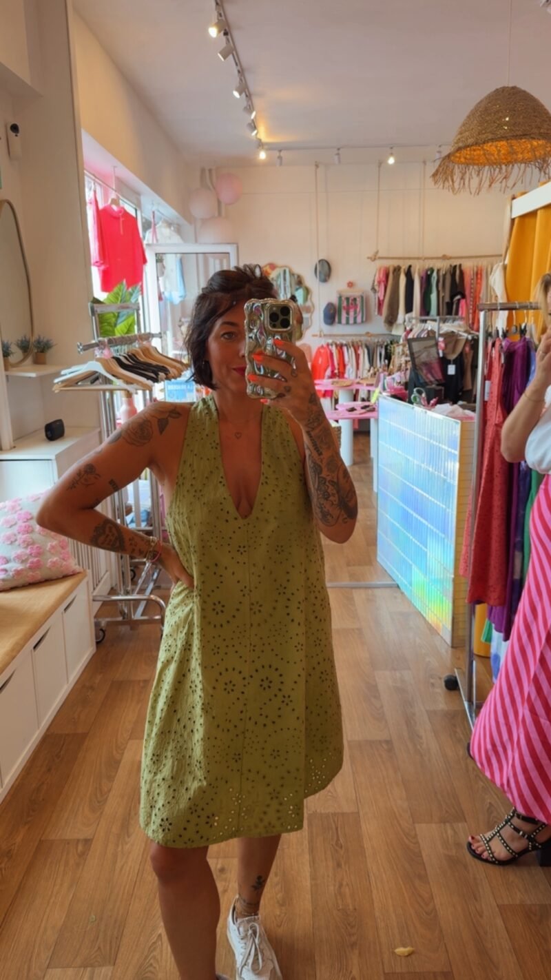ROBE BRODERIE  VERTE