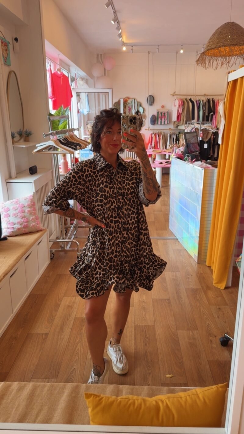 ROBE CHEMISE LÉOPARD FROUFROU MANCHE LONGUE