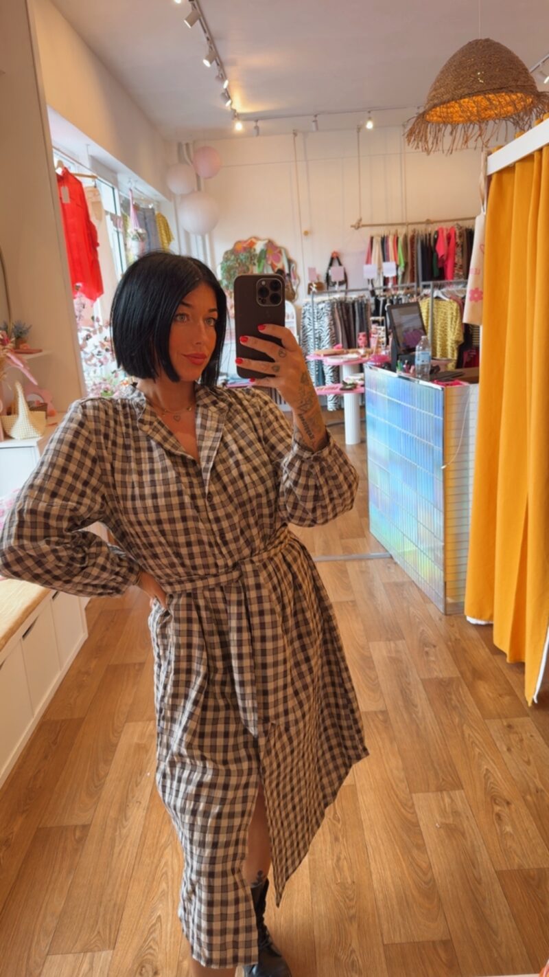 ROBE A NOUER CARREAUX BEIGE