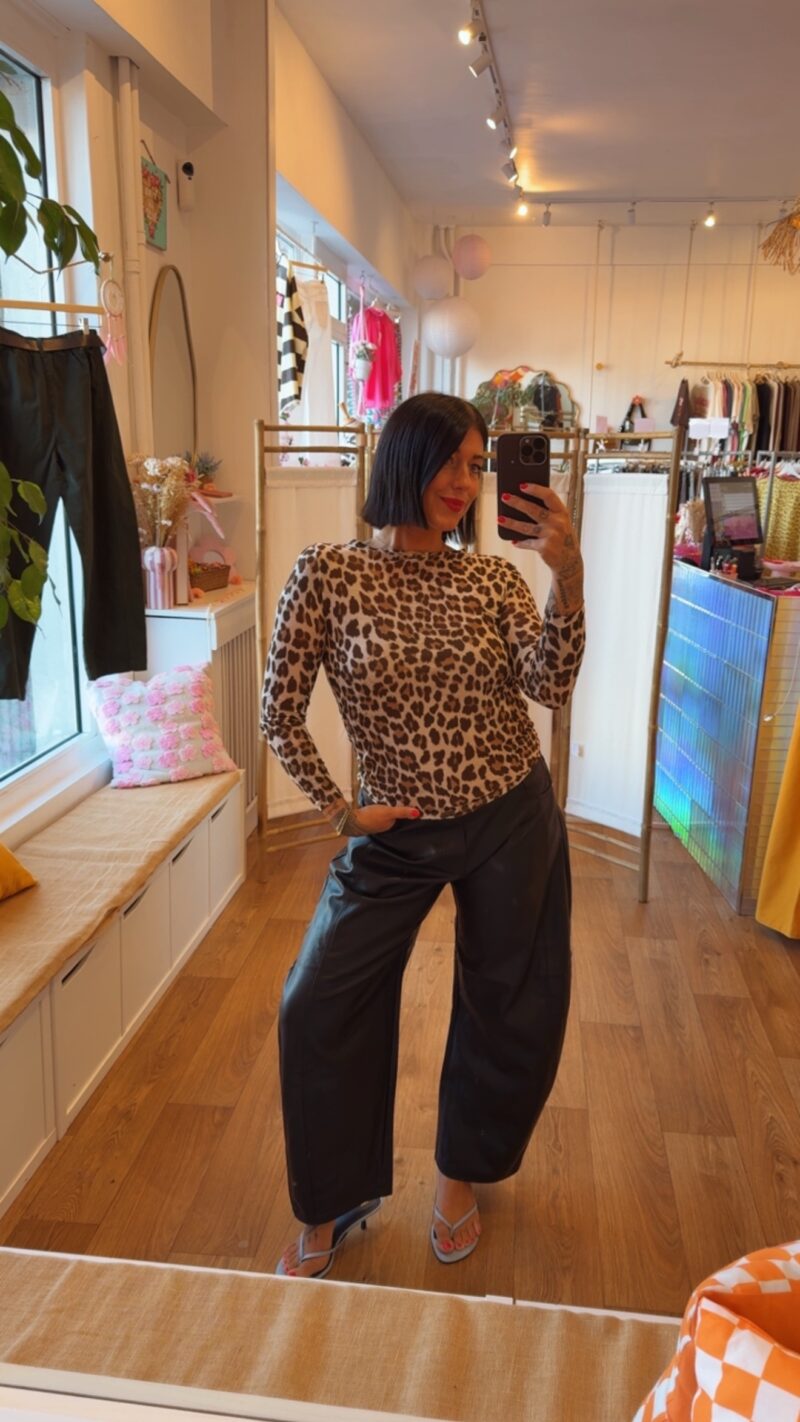 BARREL CUIR NOIR   T . S