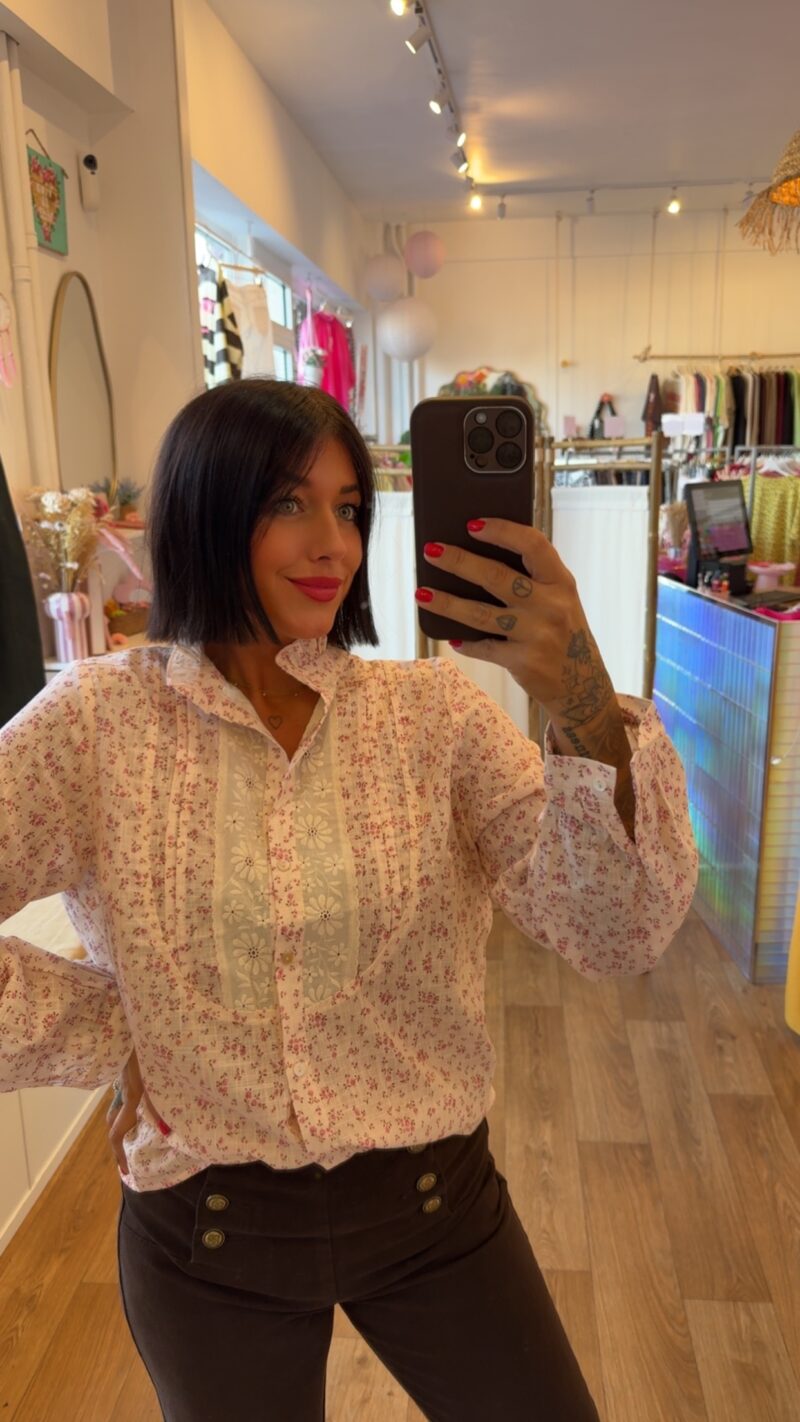 CHEMISE  ECRU FLEURIE TON ROSE