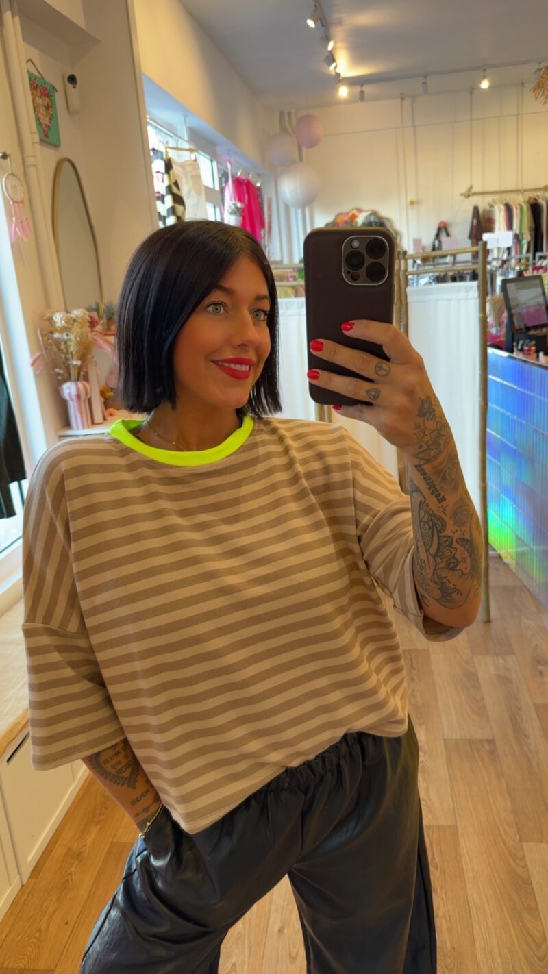 T SHIRT RAYE MIMI BEIGE COL JAUNE FLUO